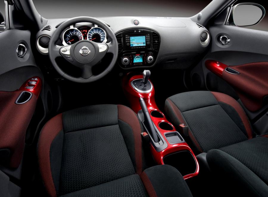  Nissan Juke 2010 года  (фото 6 из 174)